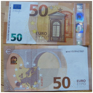 50 Euro Bills